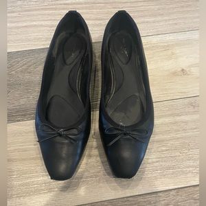 Rockport flat shoes size 10